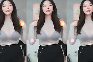 Jeehyeoun sexy dance in see through top
